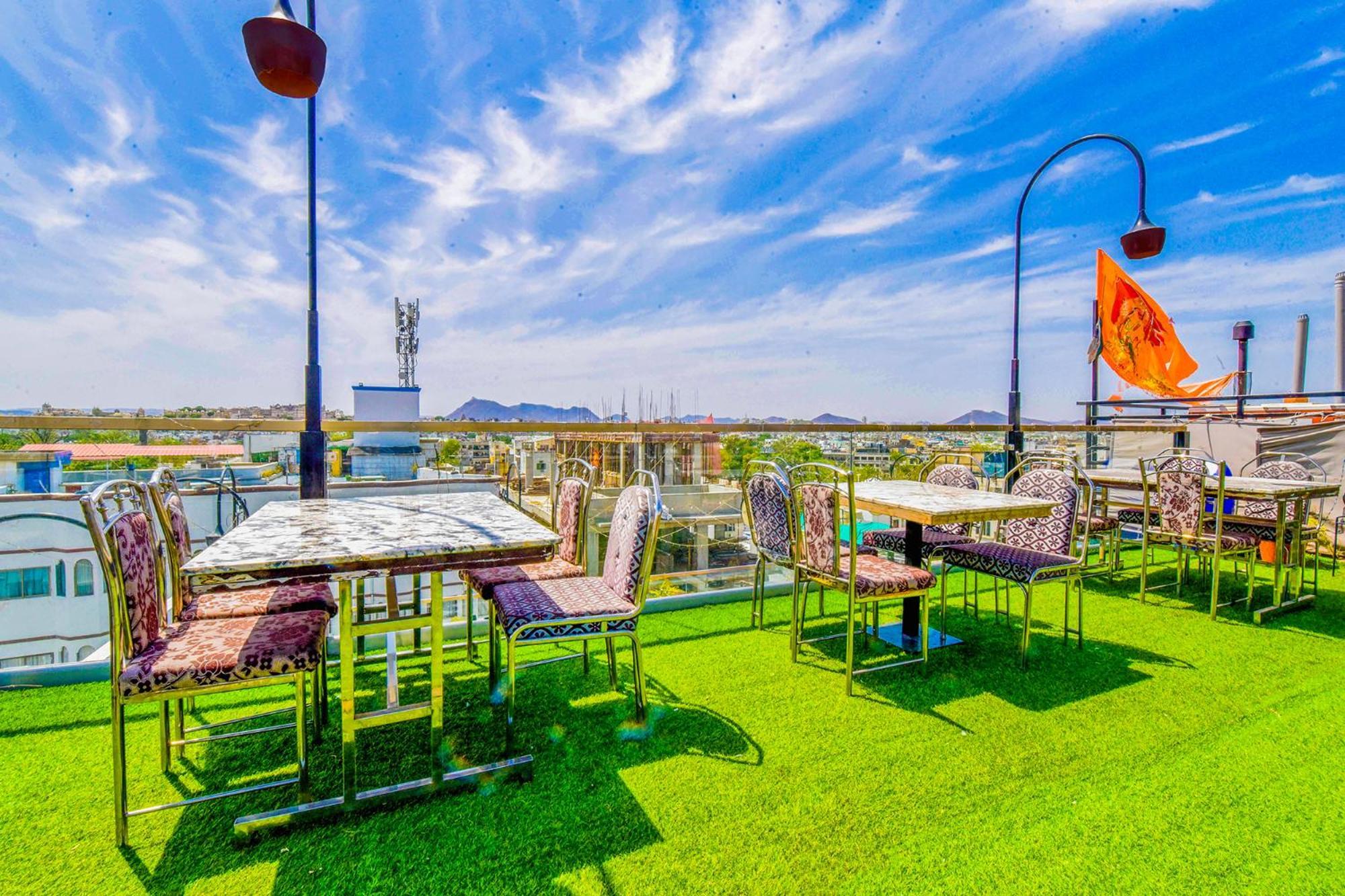 Fabhotel Naivara Boutique Удайпур Экстерьер фото